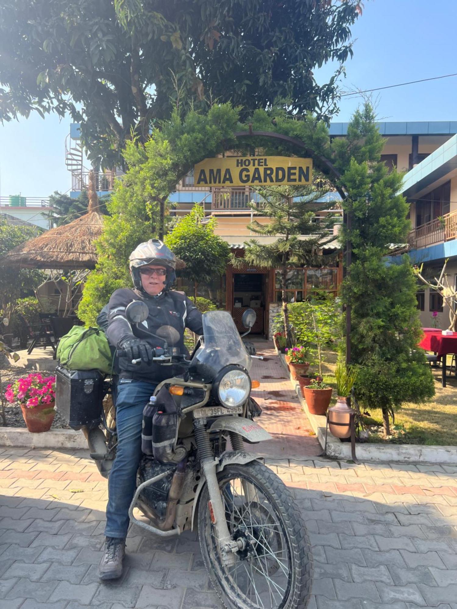 Ama Garden Sauraha Hotel Exterior photo