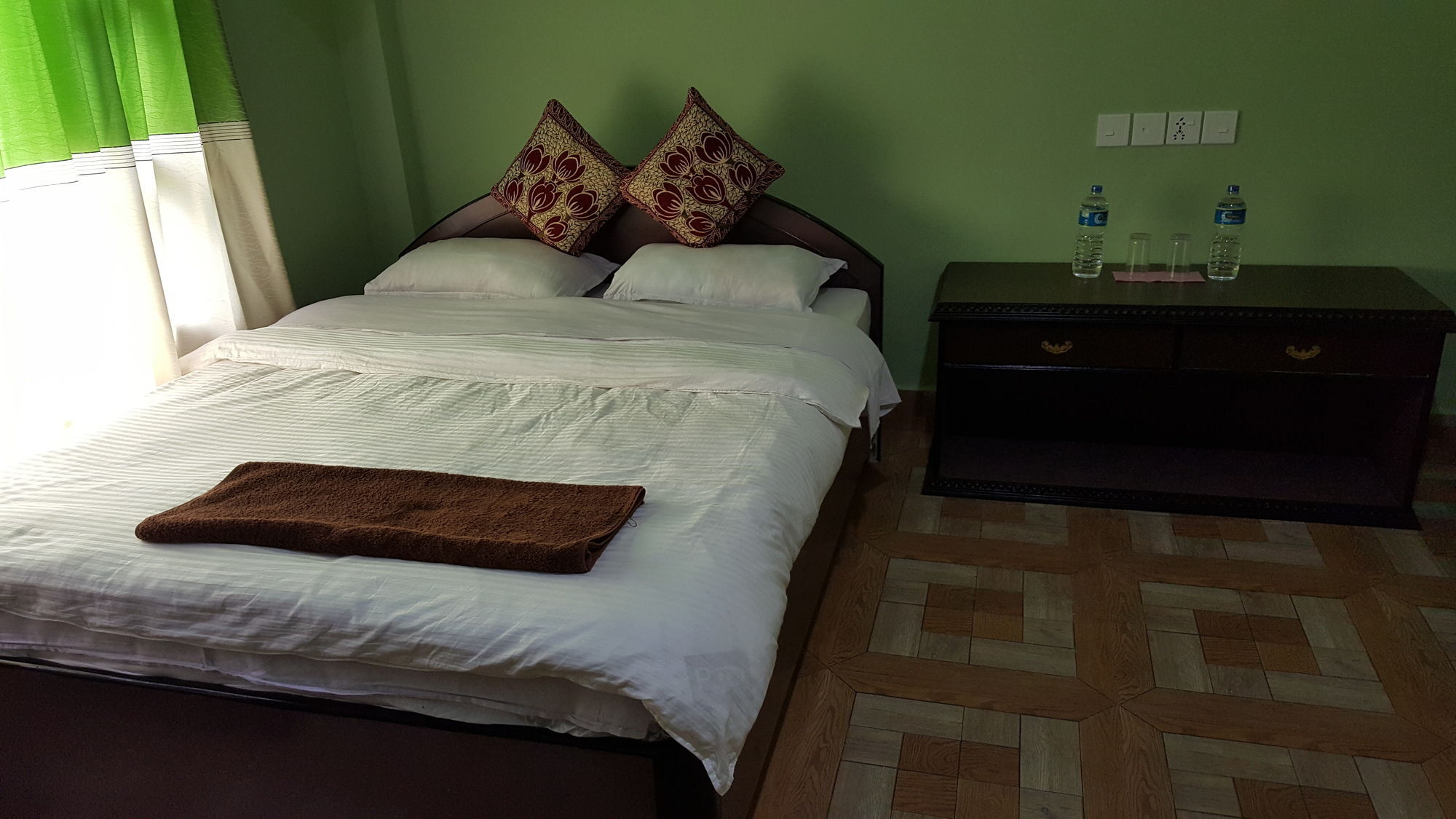 Ama Garden Sauraha Hotel Exterior photo